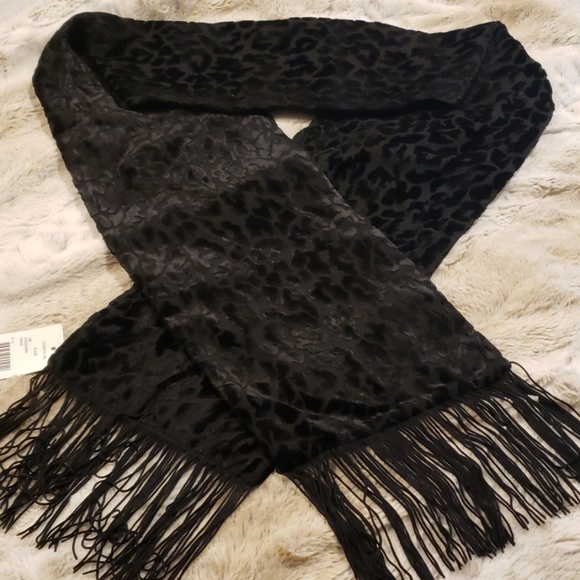 Kasper Accessories - NWT - Black Velvet Animal Print Scarf/Shawl